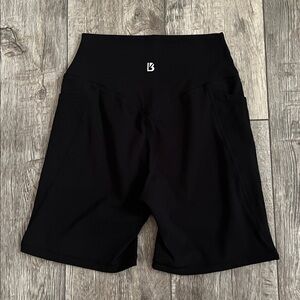 BUFFBUNNY ROSA POCKET SHORTS